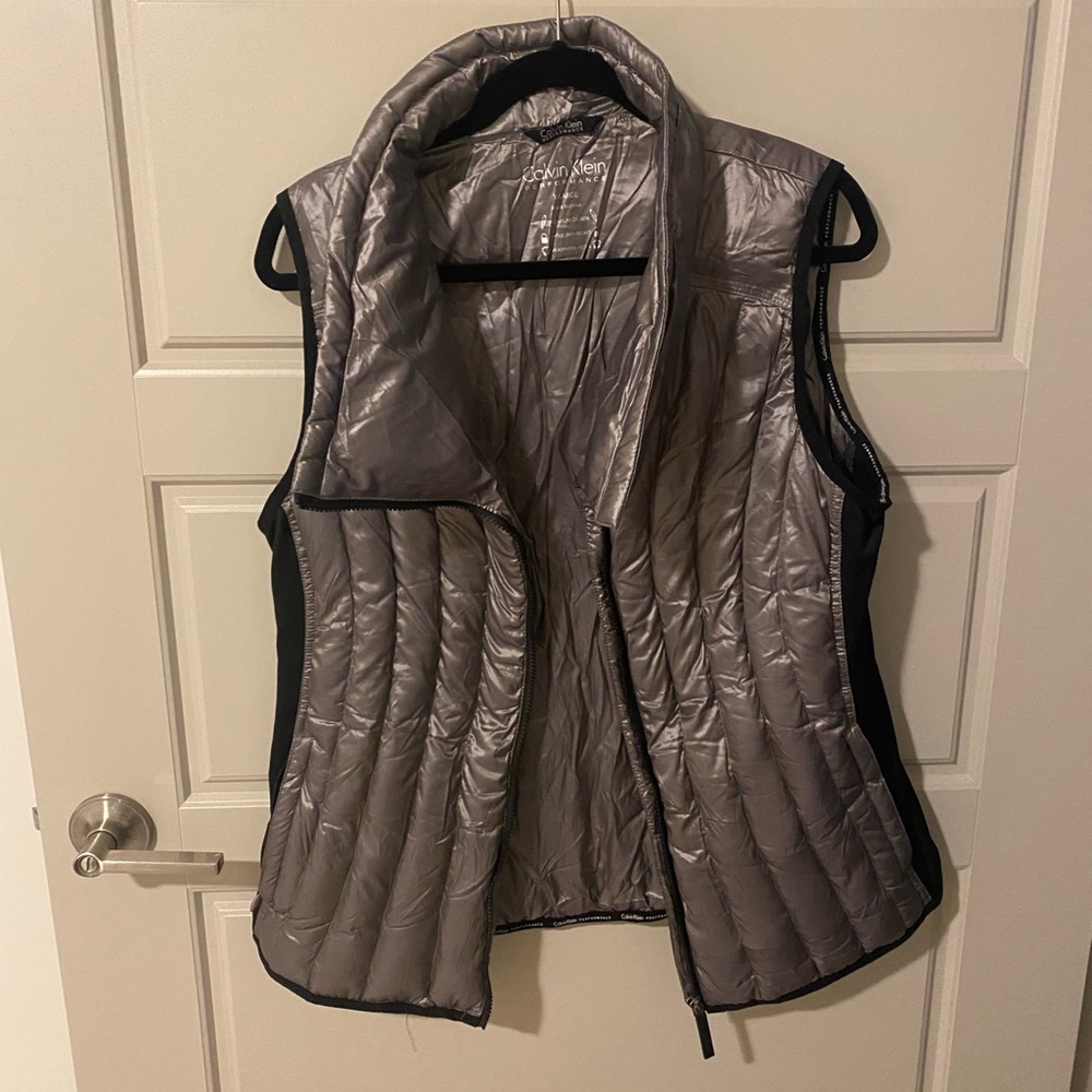 Brand new Women’s Calvin Klein puffer